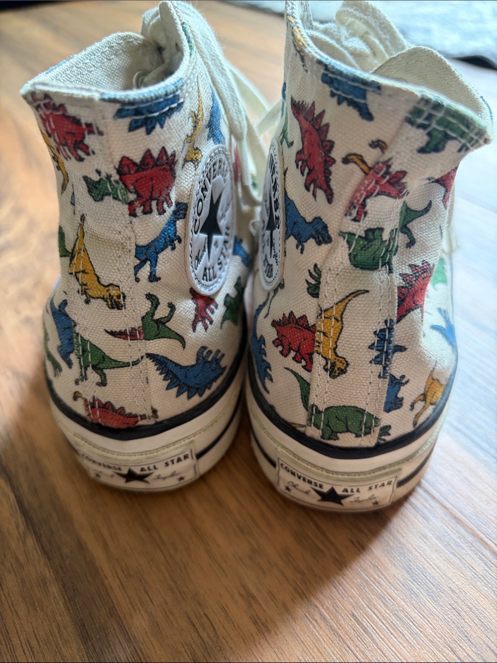 Men’s/Women’s Converse All Star Chuck Taylor High-Top Sneaker w/Dinosaurs SZ 6/8 - Picture 3 of 8